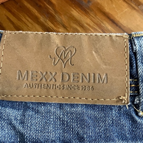 Mexx Denim Skirt in Dark Blue with Pink Embroidery - Picture 7 of 7